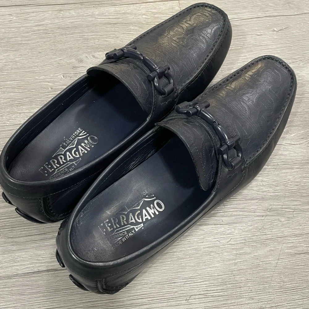 Ferragamo ‘Parigi’ Driving Loafers Dark Navy size 8 - Picture 4 of 6